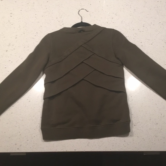 Ivivva sweater size 10 kids - Picture 2 of 2